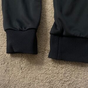 Black like new joggers